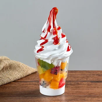 Точная копия еды Фруктовое мороженое Пломбир с соусом в пластиковом стаканчике объемом 250 мл Витрина
